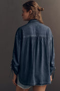 Load image into Gallery viewer, Pilcro Cinched-Sleeve Buttondown Top