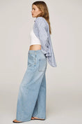 Load image into Gallery viewer, Pilcro Kayden High-Rise Carpenter Barrel Jeans