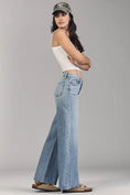 Load image into Gallery viewer, Joe's Jeans Lou Lou Low-Rise Wide-Leg Jeans