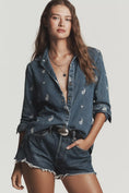Load image into Gallery viewer, Cloth & Stone Chambray Buttondown Shirt