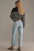 Load image into Gallery viewer, Levi's 501 High-Rise Crop Straight-Leg Jeans