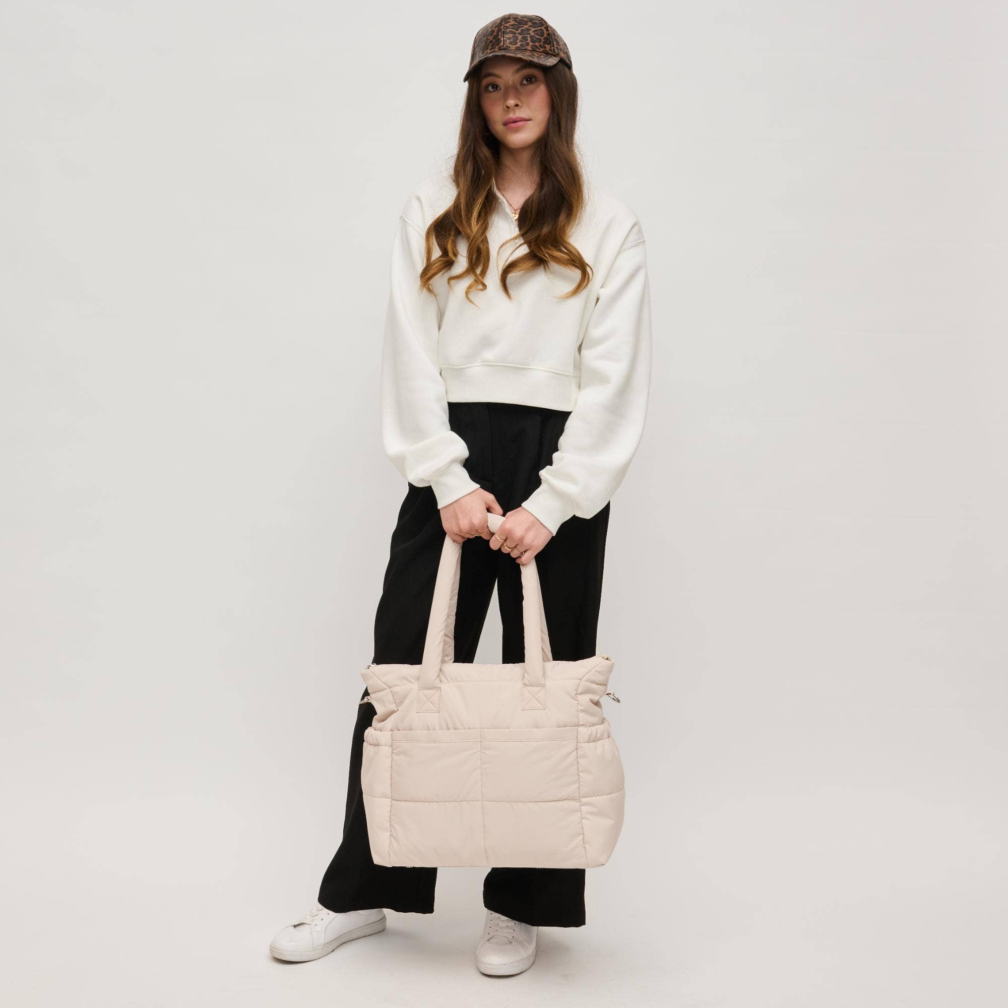 Jetsetter Multi Compartment Travel Tote: Cream