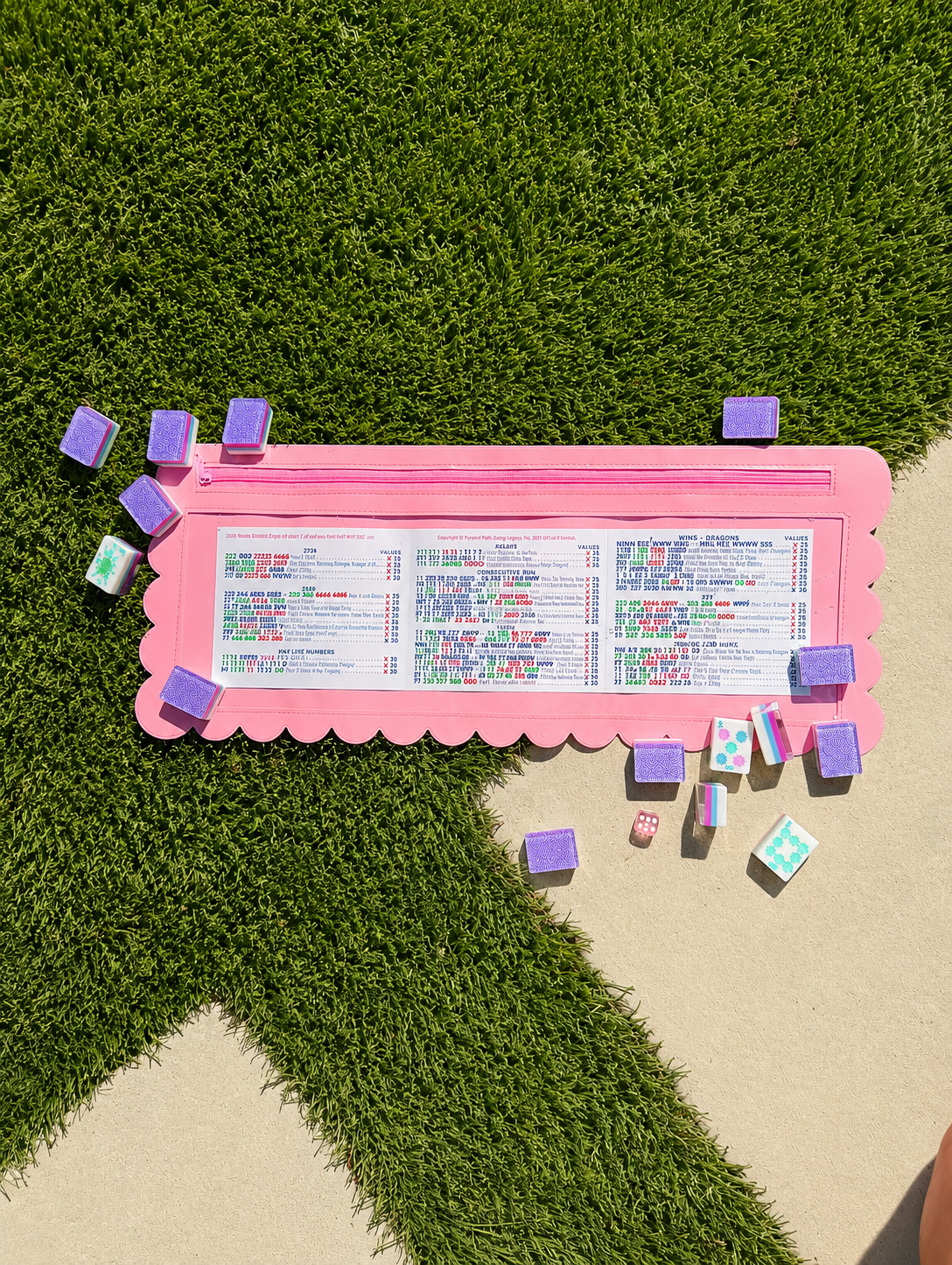 Splash-Proof Mahjong Card Holder for Pool Mahjong - Pink Scallops LARGE SIZE: One Card Holder