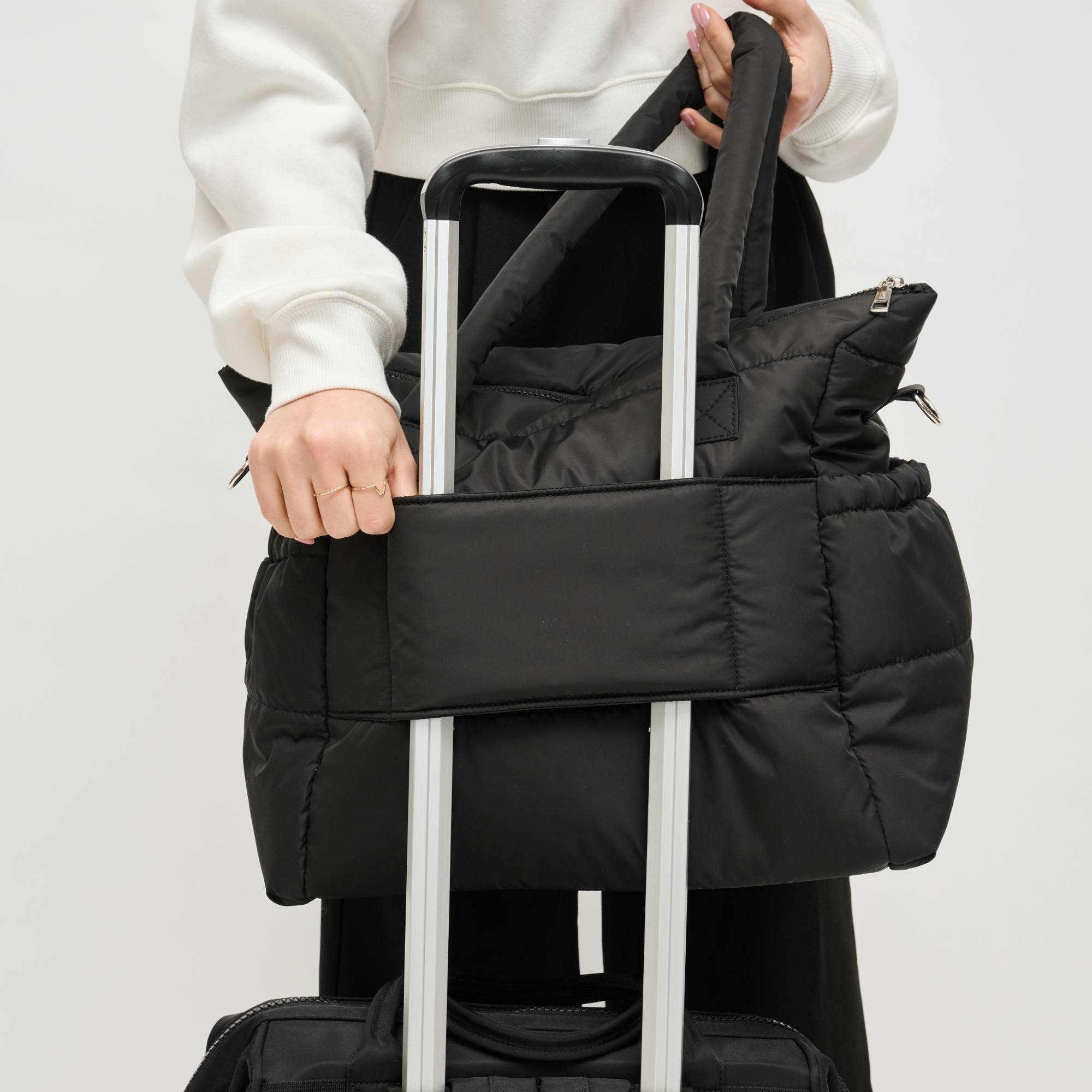Jetsetter Multi Compartment Travel Tote: Black