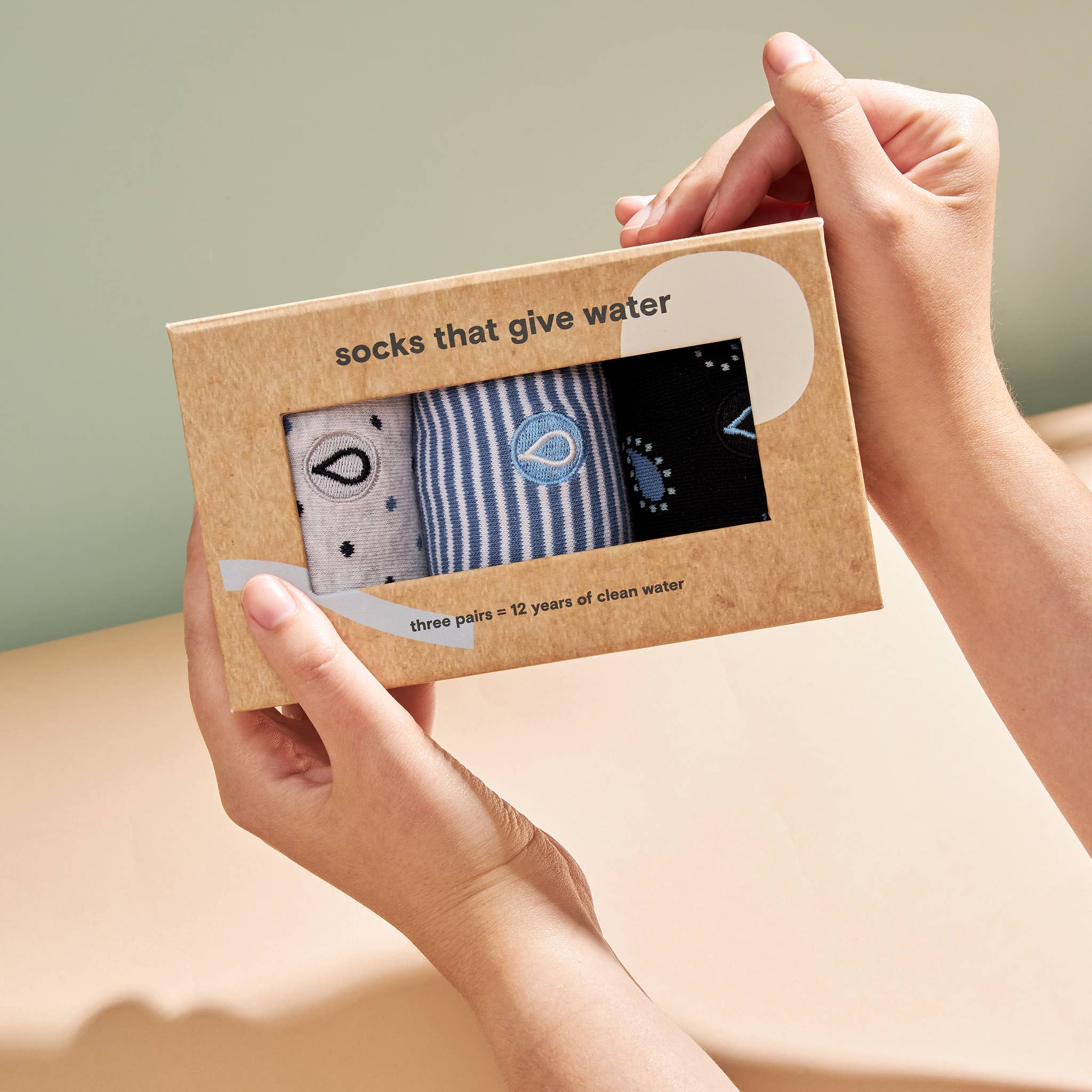 Boxed Set Socks that Give Water: Medium
