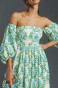 Load image into Gallery viewer, Let Me Be Long-Sleeve Printed Midi Dress
