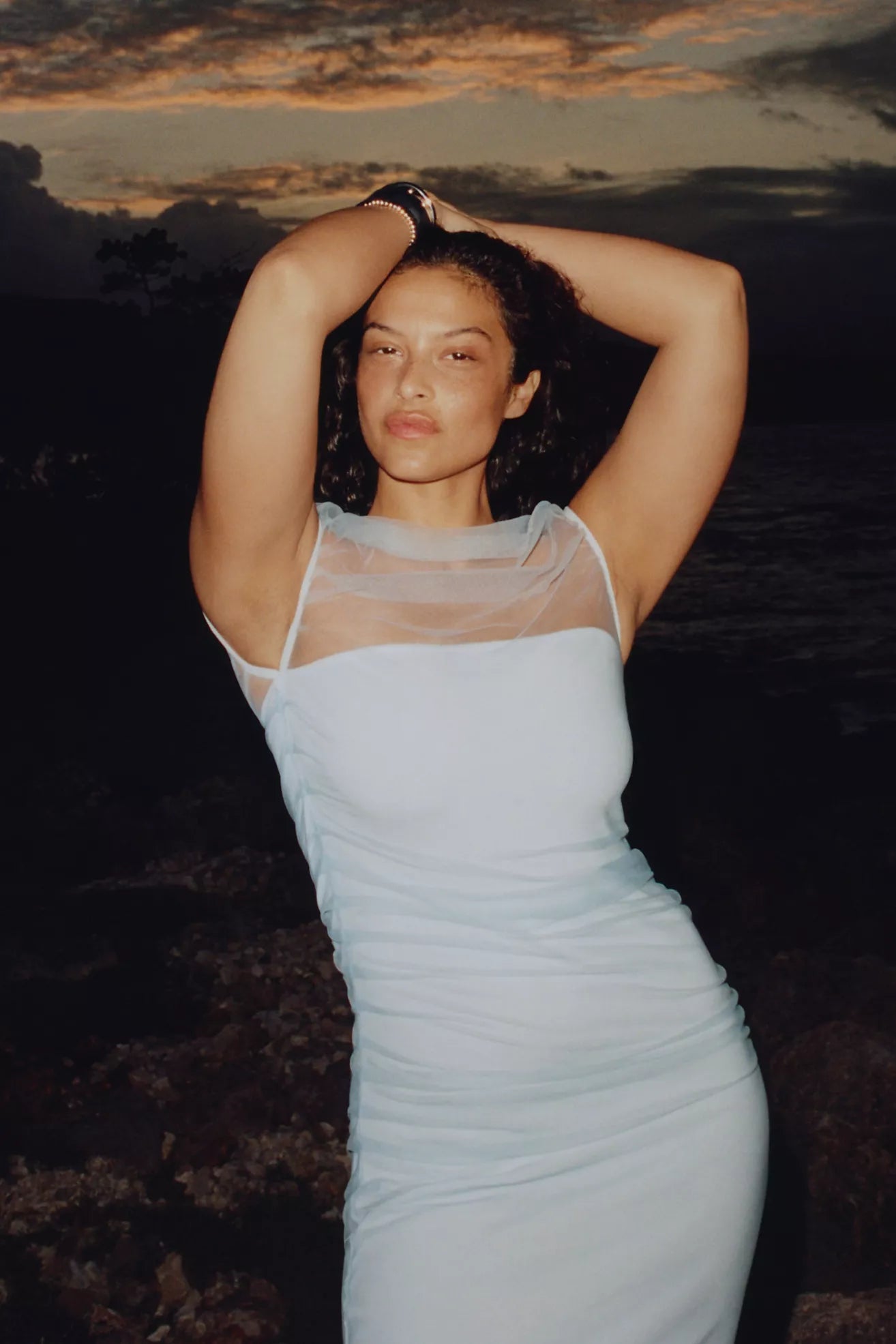 En Elly Mesh Slim Midi Dress