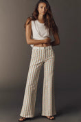 Load image into Gallery viewer, Wrangler 70's Mid-Rise Flare Jeans
