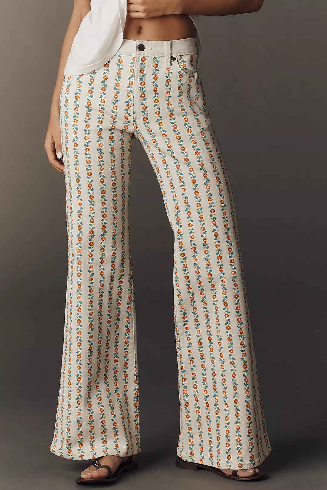 Wrangler 70's Mid-Rise Flare Jeans