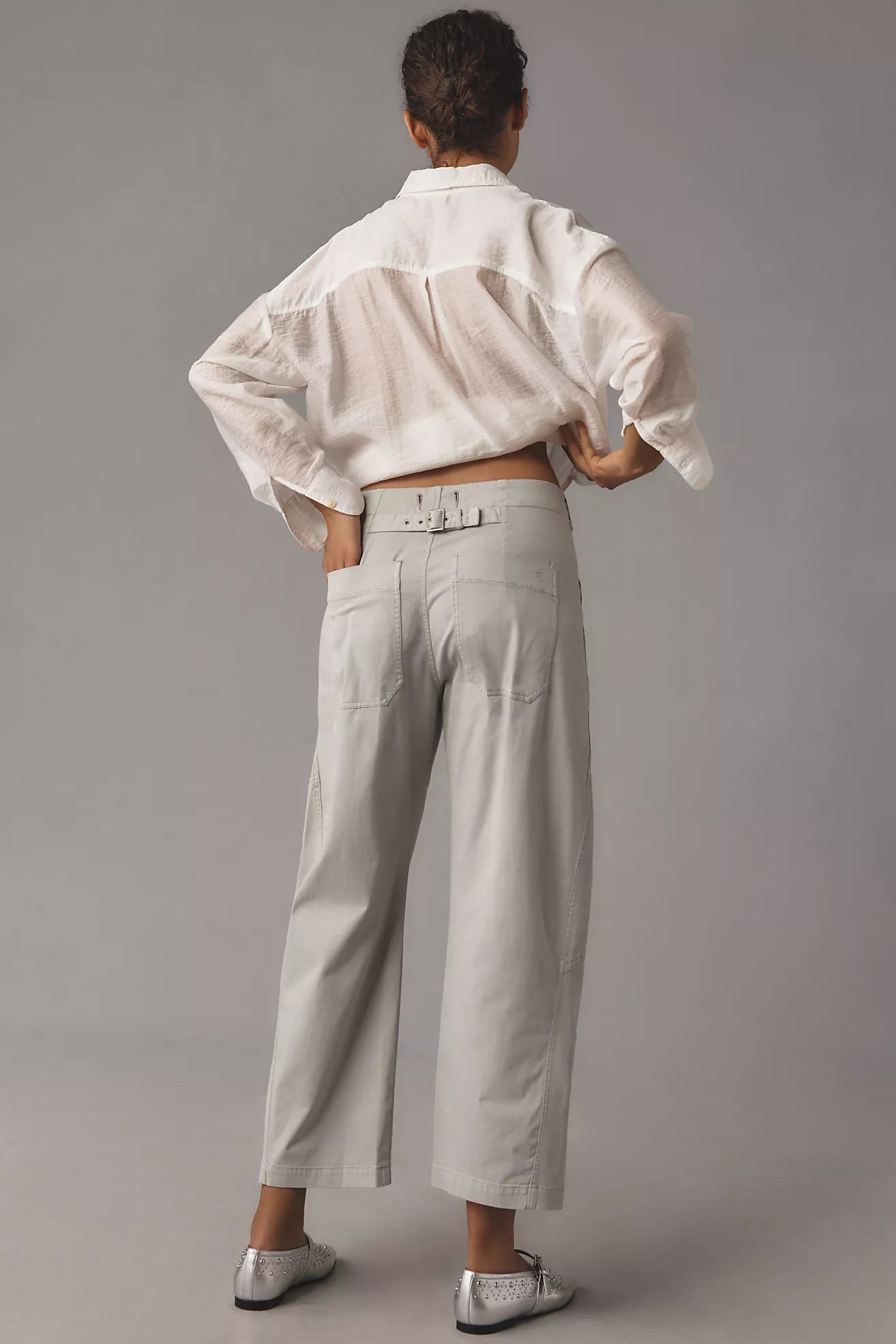 The Arin Mid-Rise Button-Front Barrel Pants by Pilcro: Linen Blend Edition