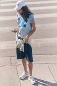 Load image into Gallery viewer, Letluv Beck Turntables Graphic Tee
