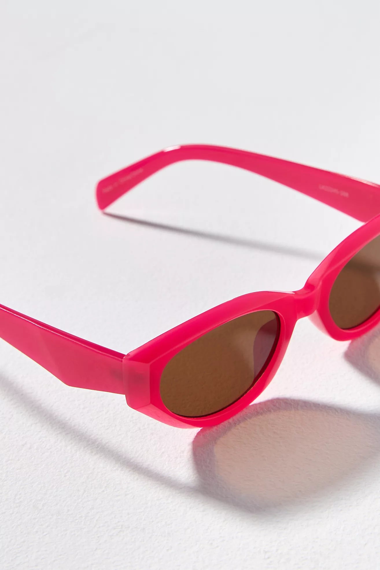 Eyeking Slim Oval Sunglasses