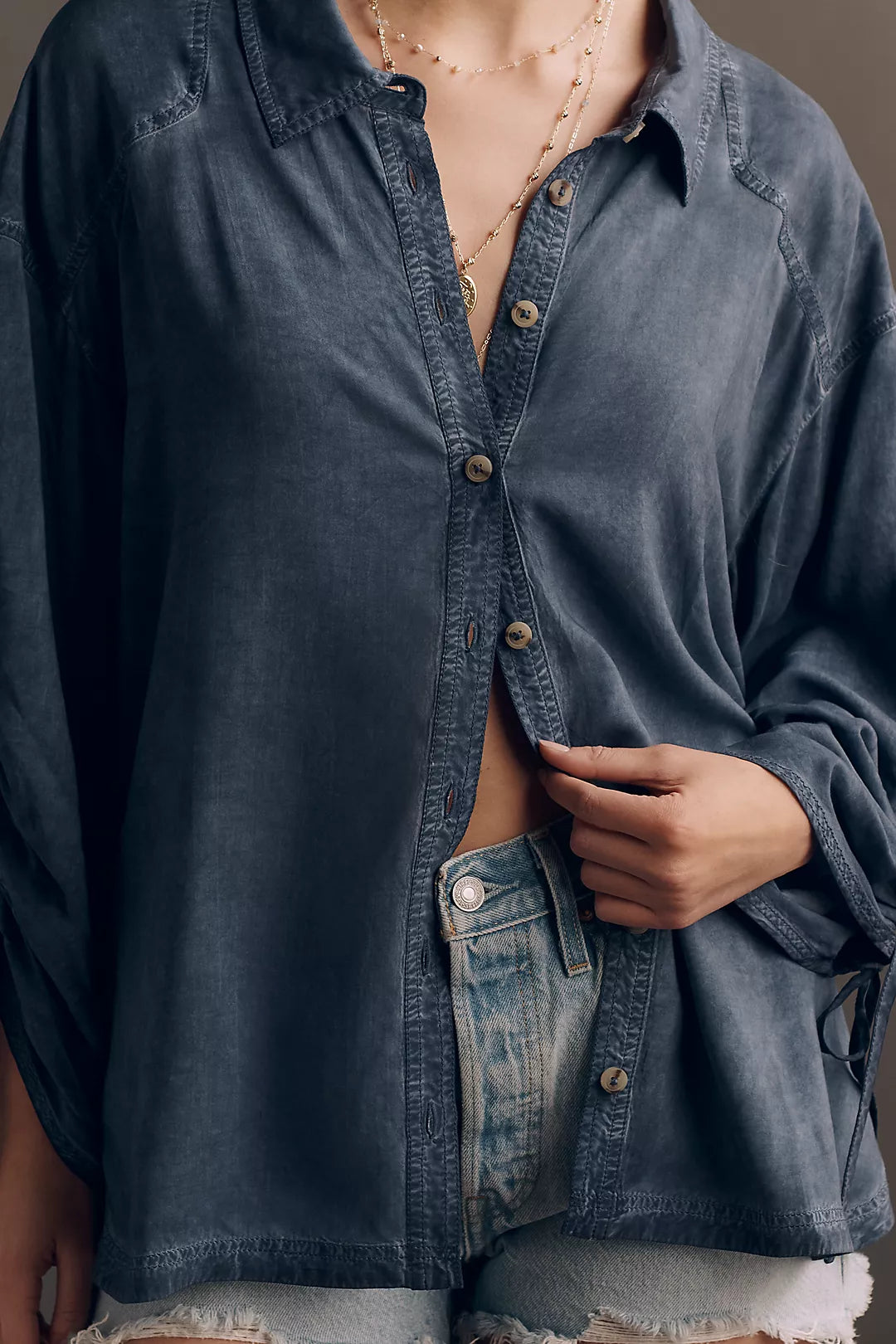 Pilcro Cinched-Sleeve Buttondown Top