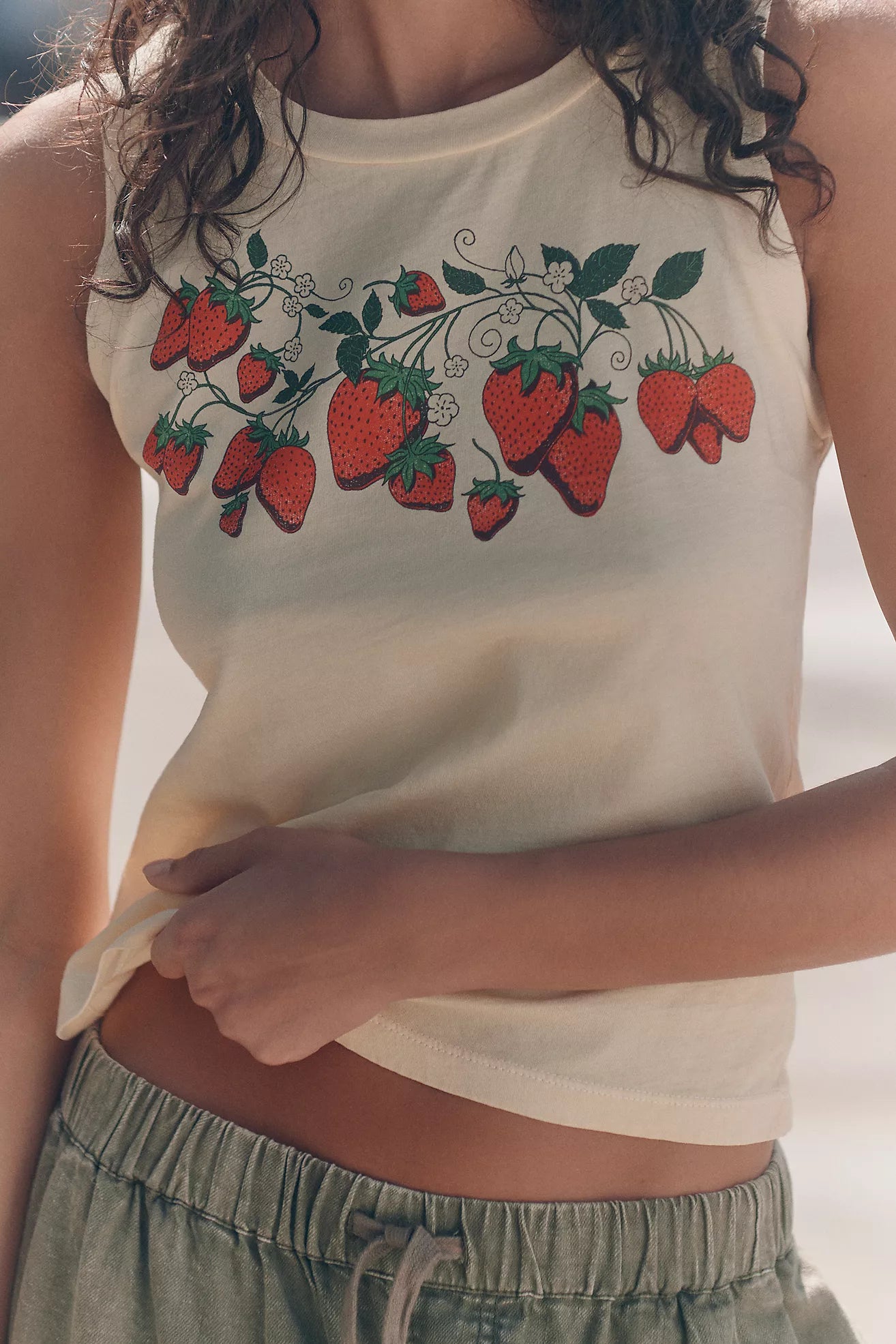 Letluv Strawberry Graphic Tank