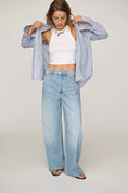 Load image into Gallery viewer, Pilcro Kayden High-Rise Carpenter Barrel Jeans
