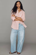 Load image into Gallery viewer, Pilcro Kayden High-Rise Carpenter Barrel Jeans

