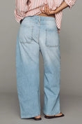 Load image into Gallery viewer, Pilcro Kayden High-Rise Carpenter Barrel Jeans
