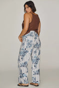Load image into Gallery viewer, Colette High-Rise Wide-Leg Cropped Jeans
