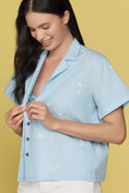 Load image into Gallery viewer, Maeve Buttondown Classic Surf Shirt
