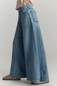Load image into Gallery viewer, Pilcro Mid-Rise Super-Wide-Leg Jeans
