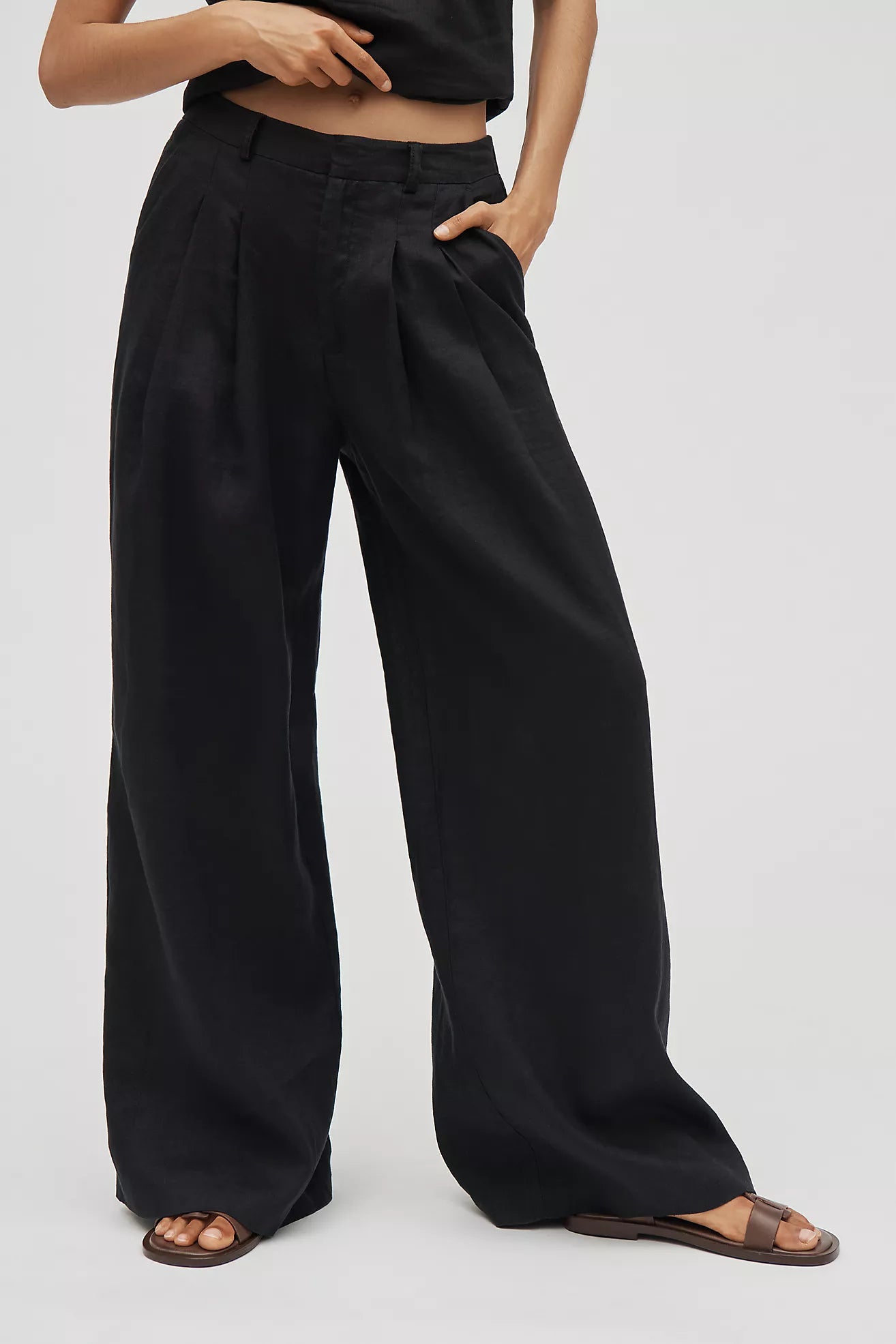 The Avery Linen Pleated Wide-Leg Trousers by Maeve