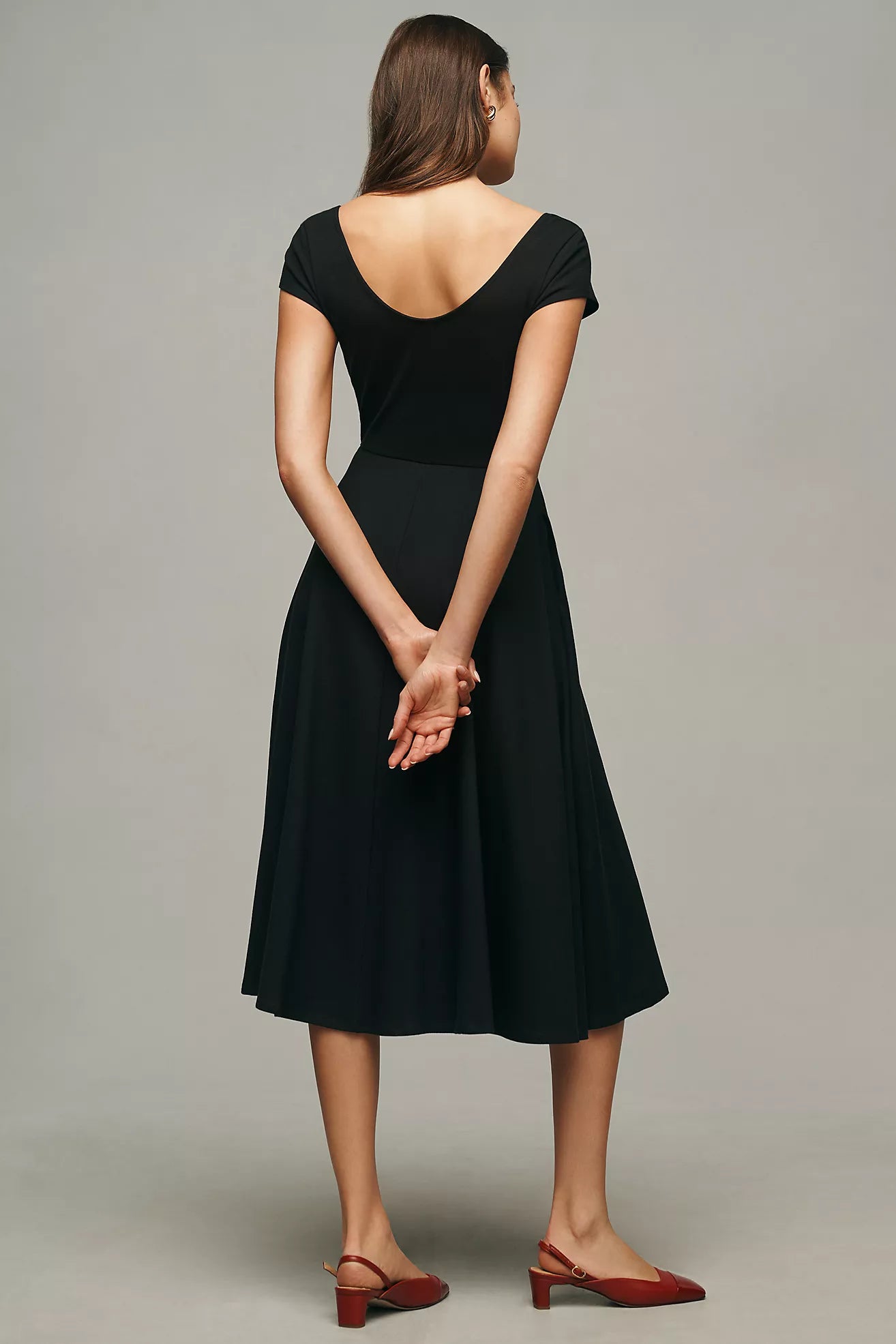 Reformation Brynn V-Neck Midi Dress