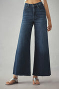 Load image into Gallery viewer, FRAME Le Palazzo High-Rise Crop Jeans
