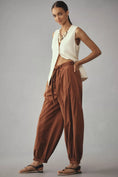 Load image into Gallery viewer, By Anthropologie Washed Eyelet Jogger Pants
