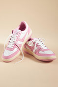 Load image into Gallery viewer, Gola Hawk II Sneakers
