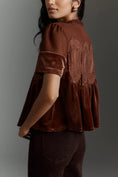 Load image into Gallery viewer, En Elly Velvet Scallop Top
