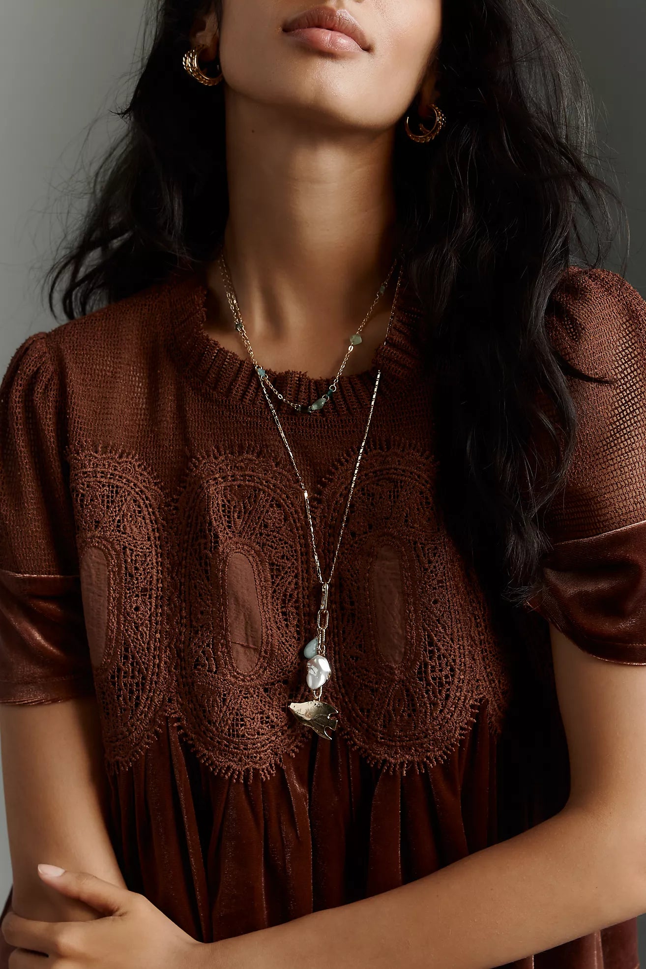 En Elly Velvet Scallop Top