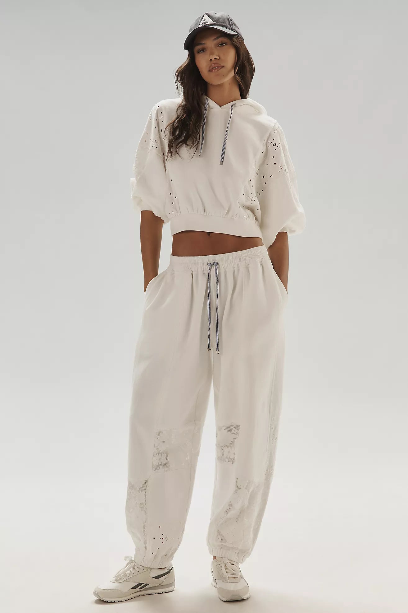 Daily Practice Rhythmic Lace Mesh Sweatpants