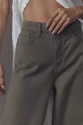 Load image into Gallery viewer, Good American Good Barrel Twill Pants
