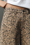 Load image into Gallery viewer, The Kayden High Rise Carpenter Barrel Jeans by Pilcro
