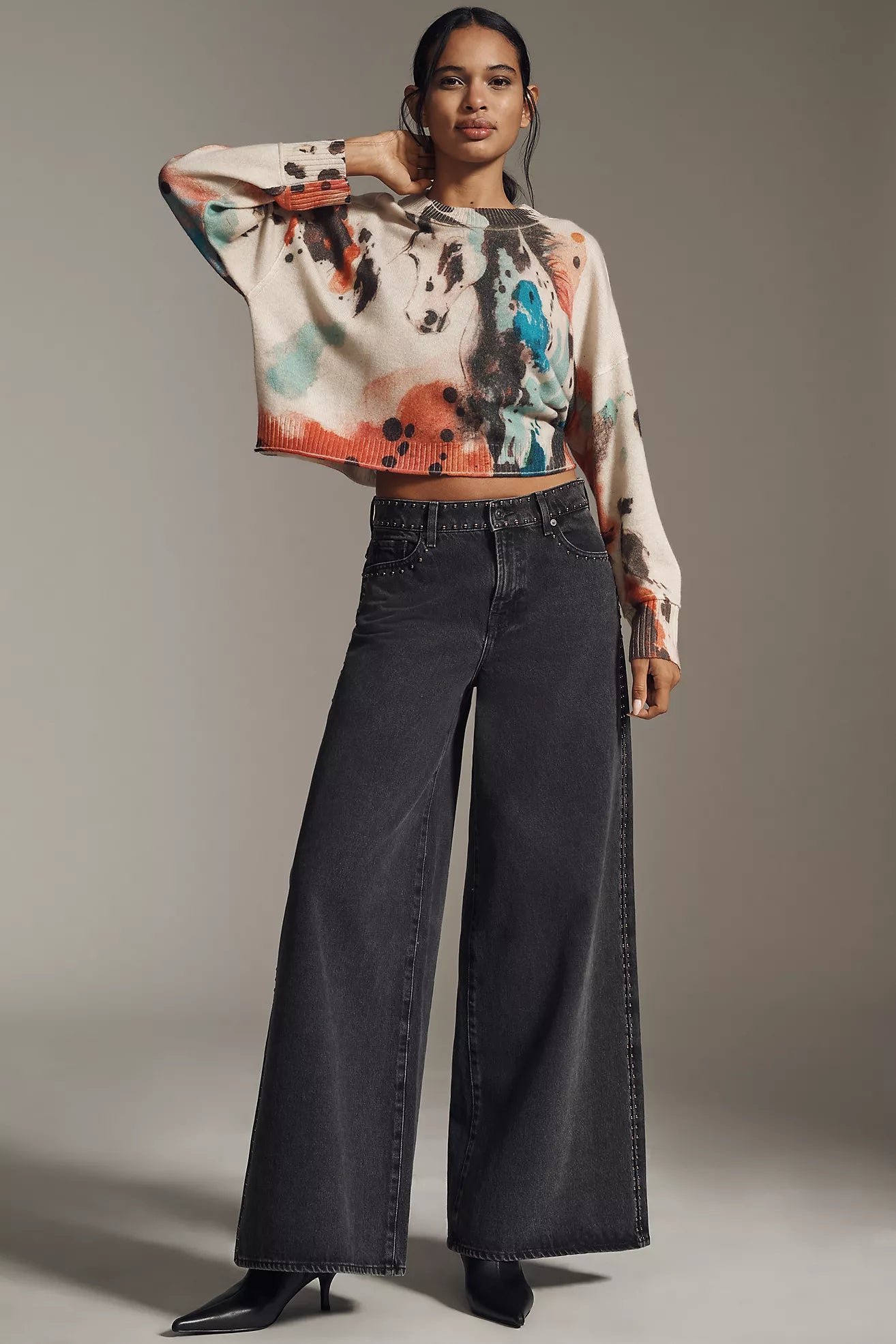 The Goldie Cashmere Long-Sleeve Crew-Neck Sweater