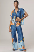 Load image into Gallery viewer, The Brenna Short-Sleeve Buttondown Shirt
