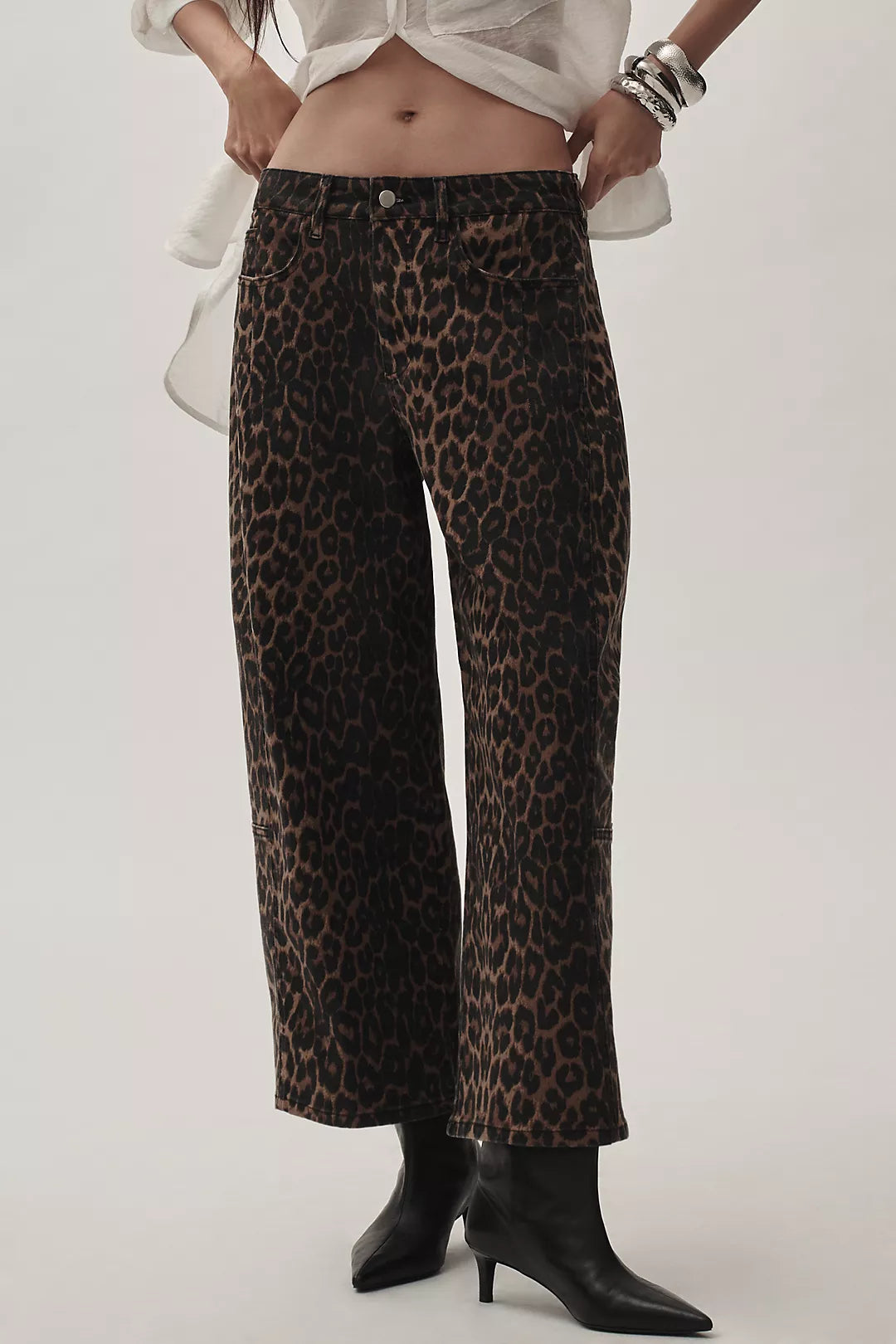 The Kenna Mid-Rise Heritage Barrel Jeans by Pilcro