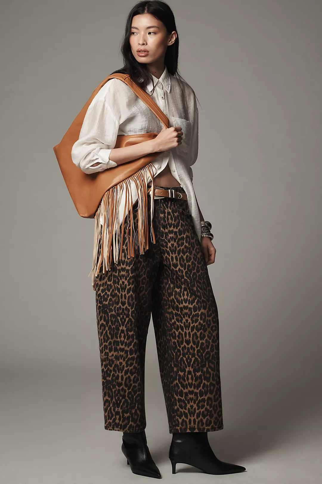 The Kenna Mid-Rise Heritage Barrel Jeans by Pilcro