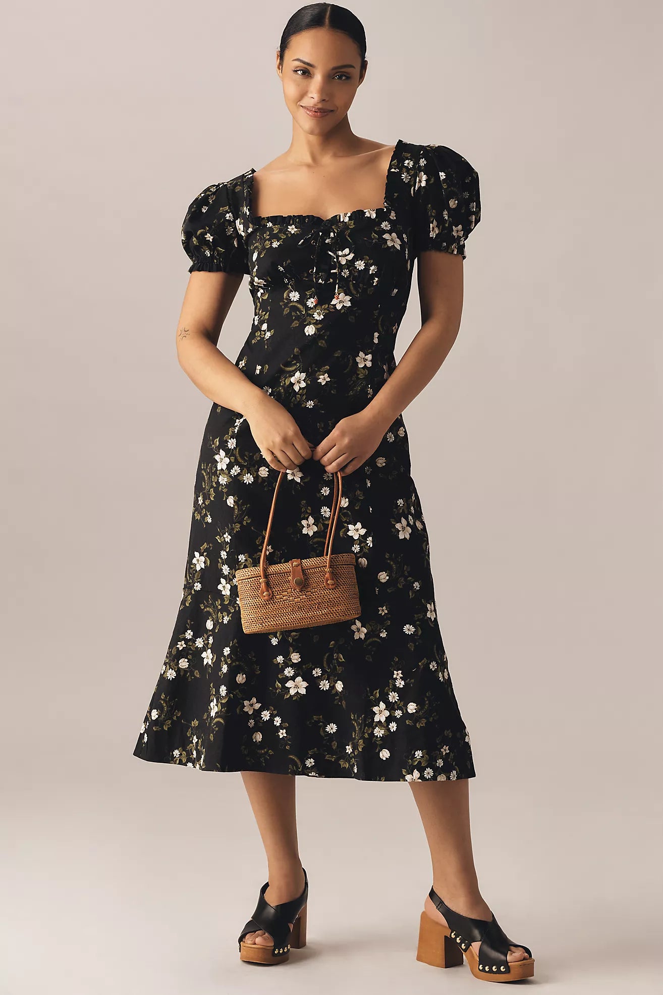 Maeve Linen Blend Puff-Sleeve Sweetheart Midi Dress